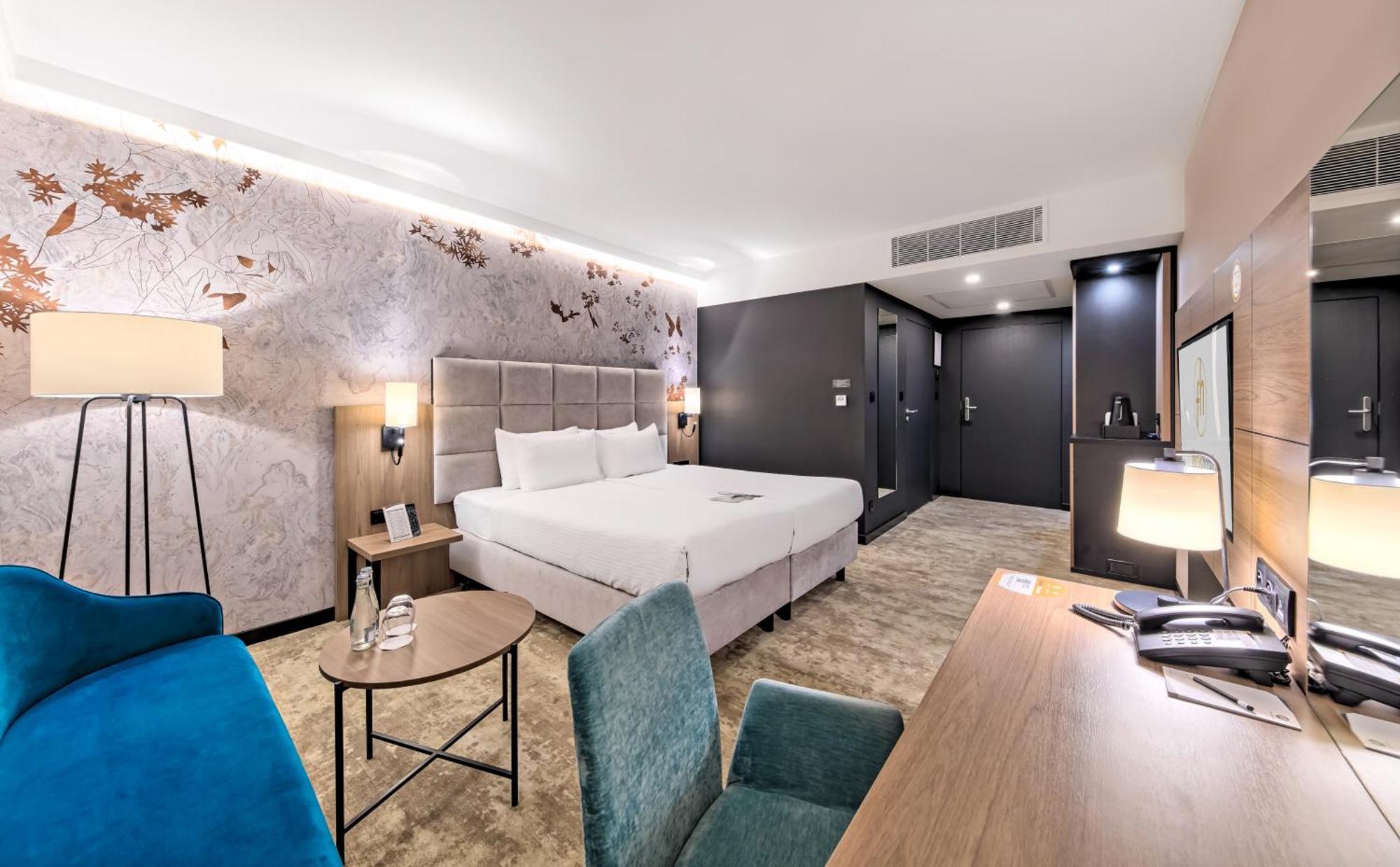 Focus Hotel Premium Warszawa エクステリア 写真