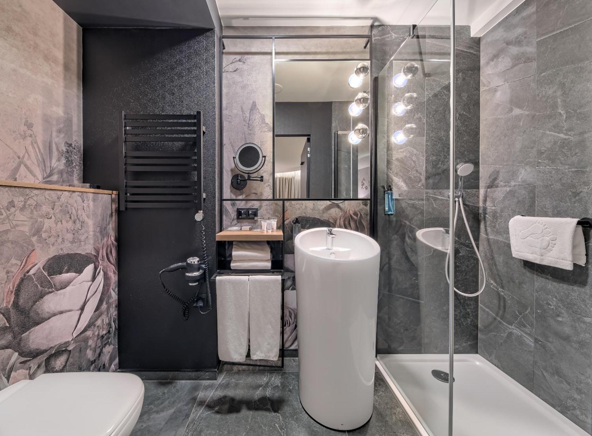 Focus Hotel Premium Warszawa エクステリア 写真