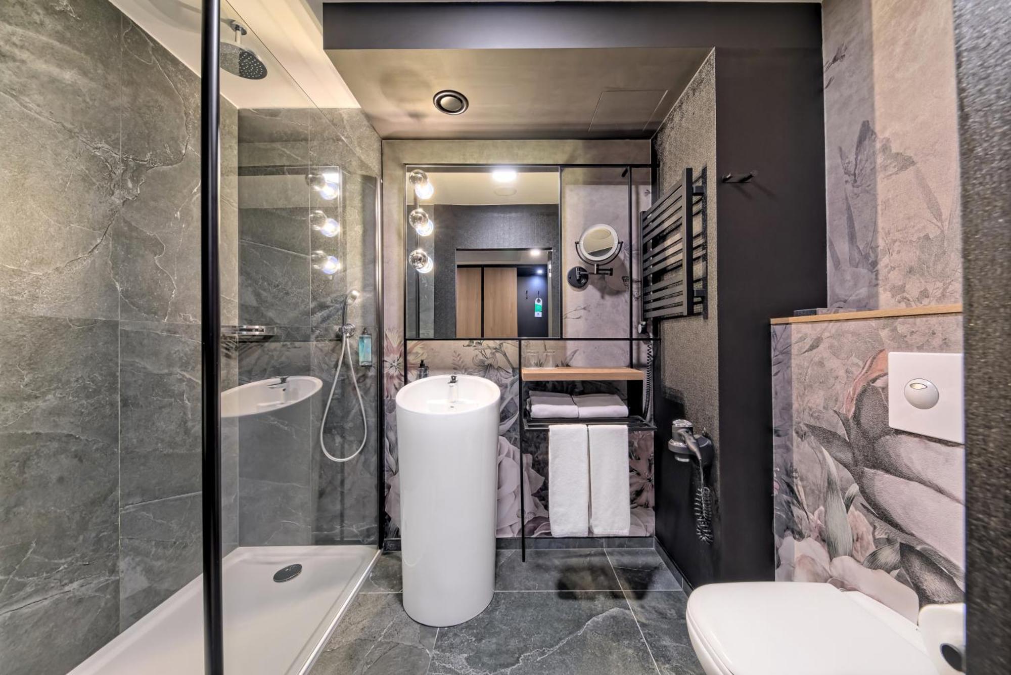 Focus Hotel Premium Warszawa エクステリア 写真