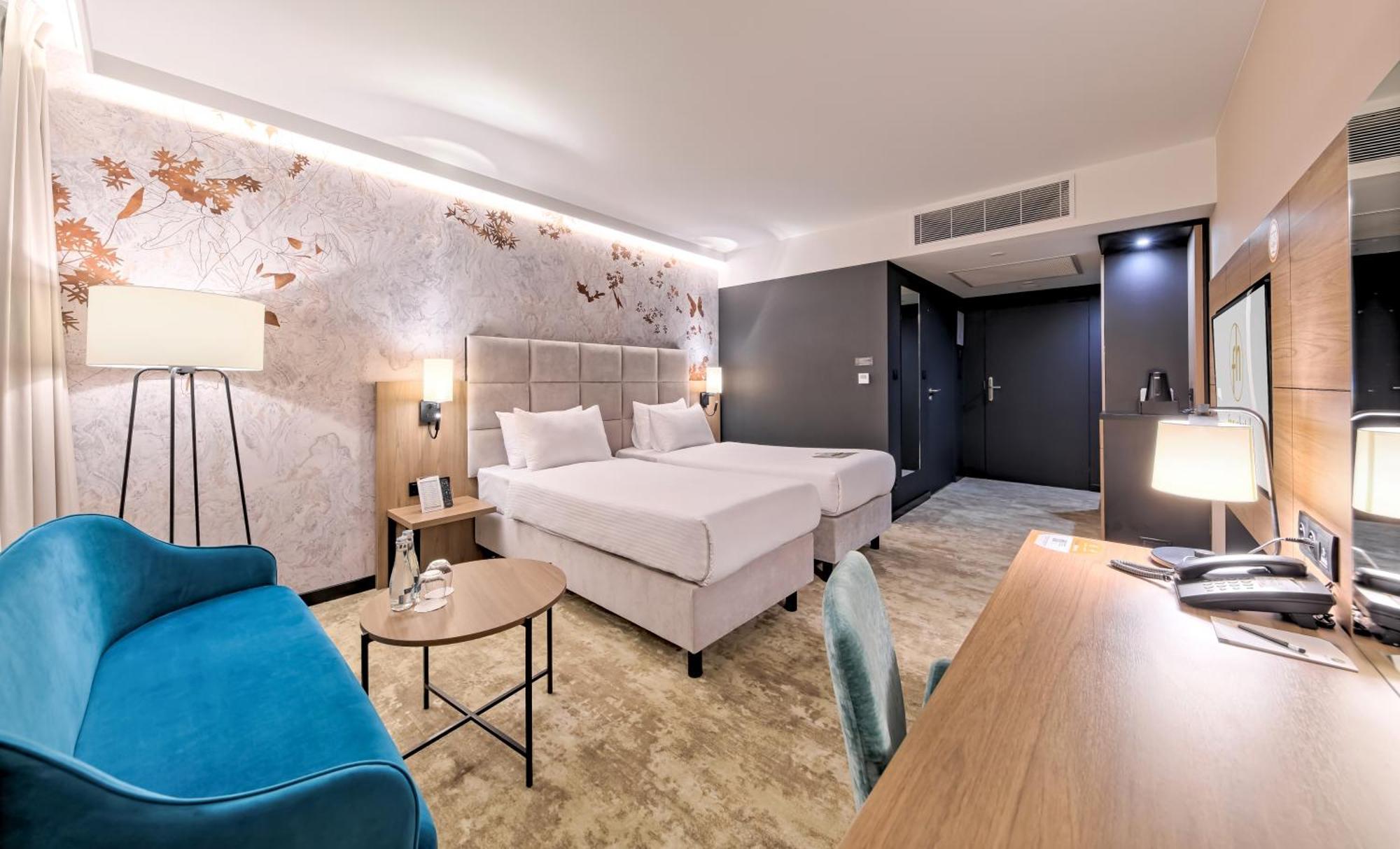 Focus Hotel Premium Warszawa エクステリア 写真