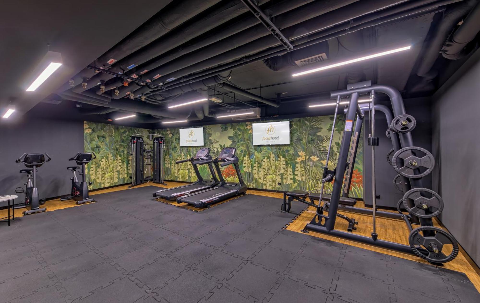 Focus Hotel Premium Warszawa エクステリア 写真