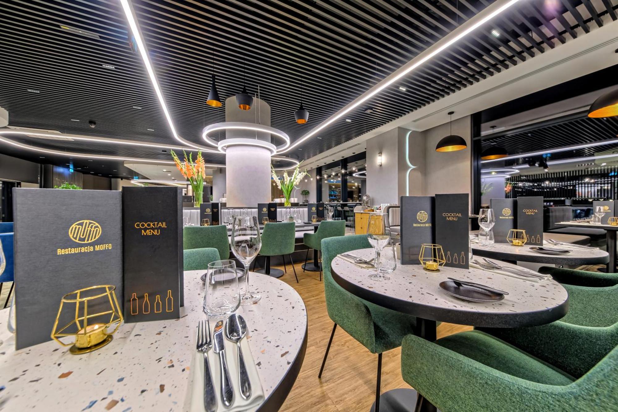 Focus Hotel Premium Warszawa エクステリア 写真