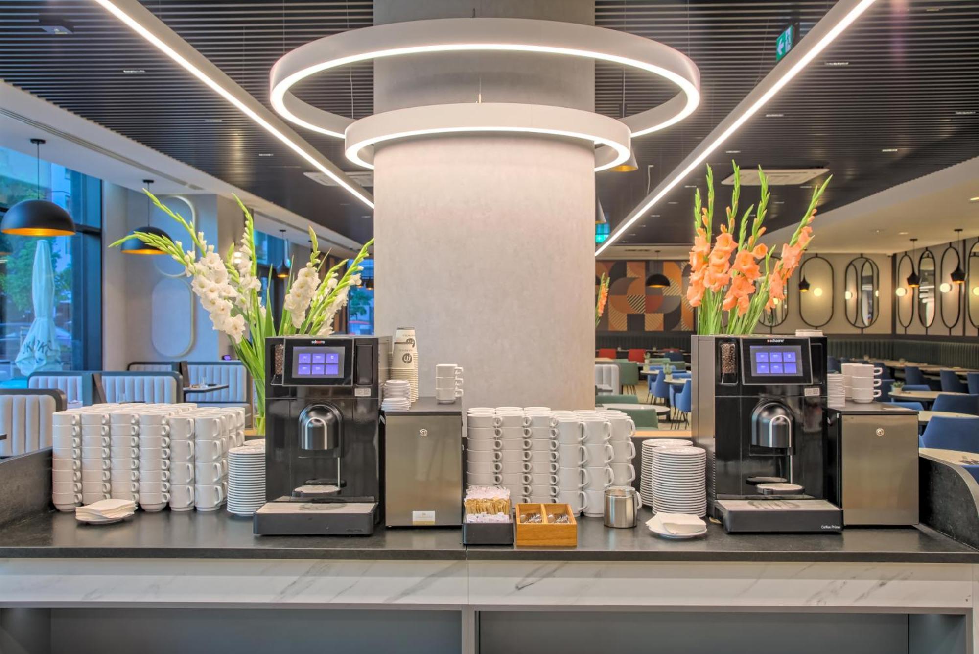 Focus Hotel Premium Warszawa エクステリア 写真